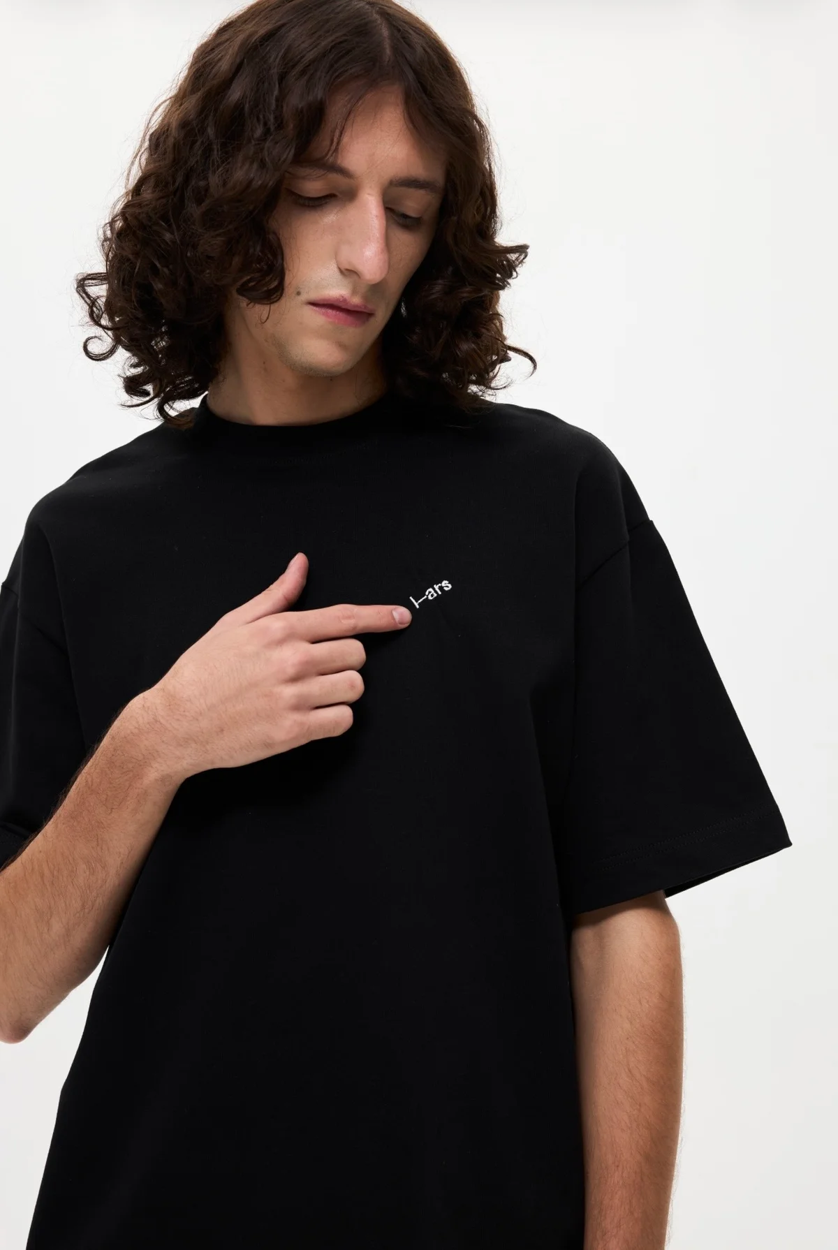 Tee 'Negative Space' Black